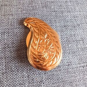 Paisley Goldtone Scarf Clip - Pre-loved (1.5")